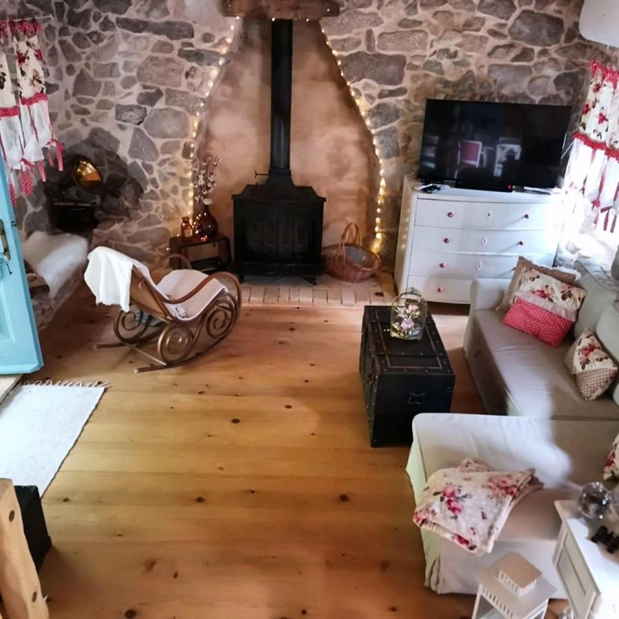 Villa Festina Lente - Cosy & Authentic Villa With Private Heated Pool Dobrinj Luaran gambar
