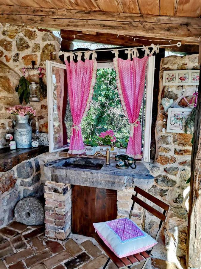 Villa Festina Lente - Cosy & Authentic Villa With Private Heated Pool Dobrinj Luaran gambar